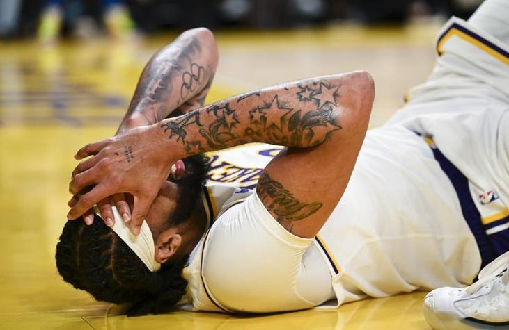 湖人队季后赛出局，主帅宣布引咎辞职，谢谢正在今年根据这些控制.的简单介绍