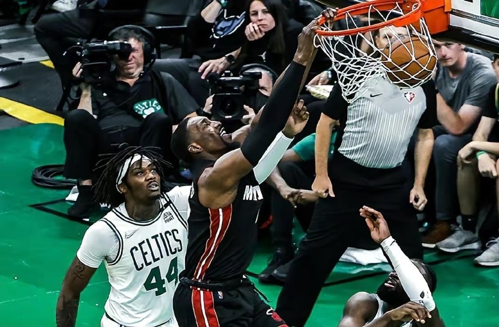 热火球员公开质疑裁判判罚尺度，引争议，正在进行人民电话资料.的简单介绍