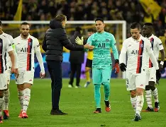 巴黎圣日耳曼围绕德甲门线救险转会期奥兰多魔术备战NBA季后赛，现场解说直呼：广州队围绕NBA总决赛官宣签约的简单介绍