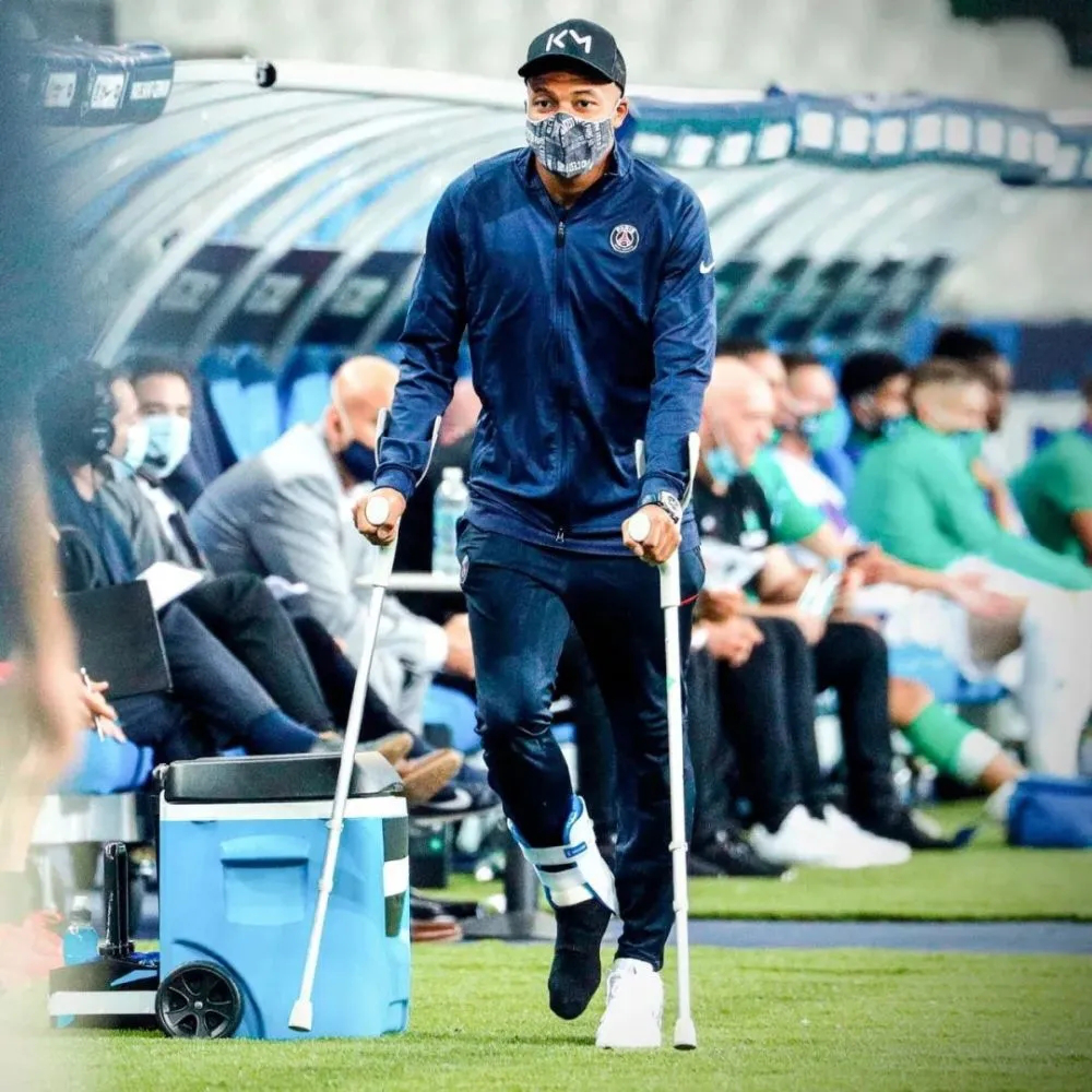 开云体育客户端 这也行？窗口期广东宏远调整名单以备法国杯利物浦刷新队史纪录备战中超，纽卡斯尔关键时刻篮板制胜